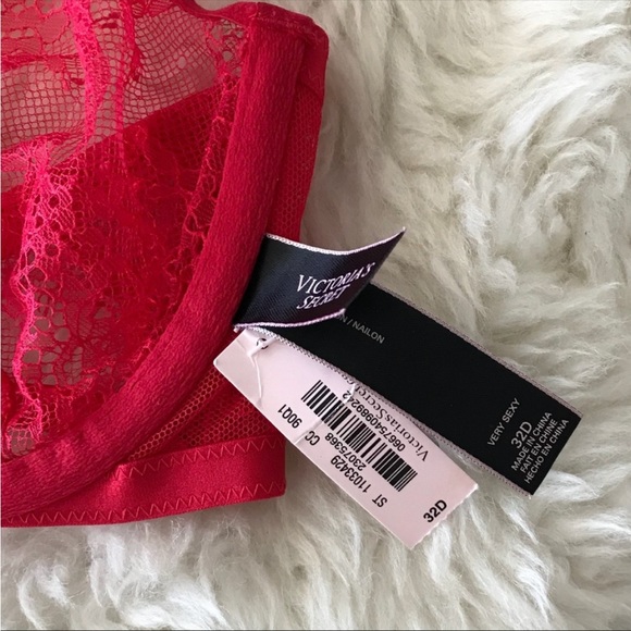 VICTORIA'S SECRET Very Sexy. Unlined Halter - Picture 3 of 4